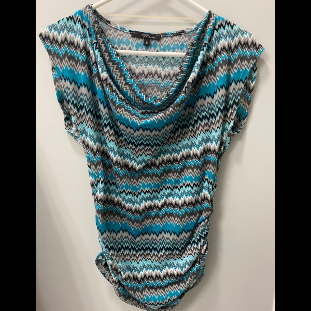 Women’s Small knit top